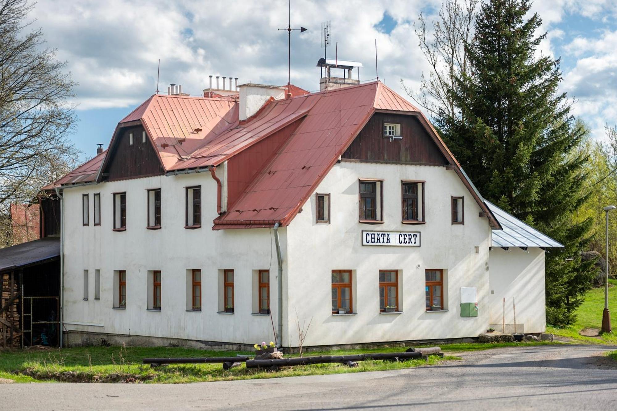 Chata Cert Josefův Důl Buitenkant foto